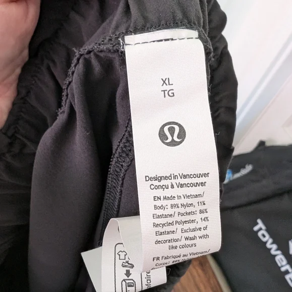 Lululemon Stretch Woven Ruffle-Waist High-Rise Short 9" - Picture 2 of 8